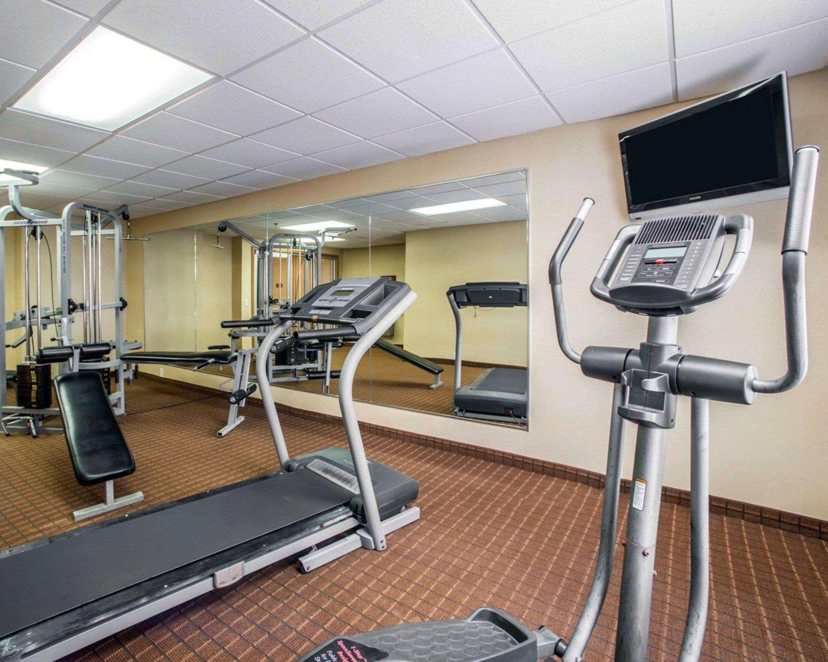 Comfort Inn & Suites Greenville I-70 Ngoại thất bức ảnh