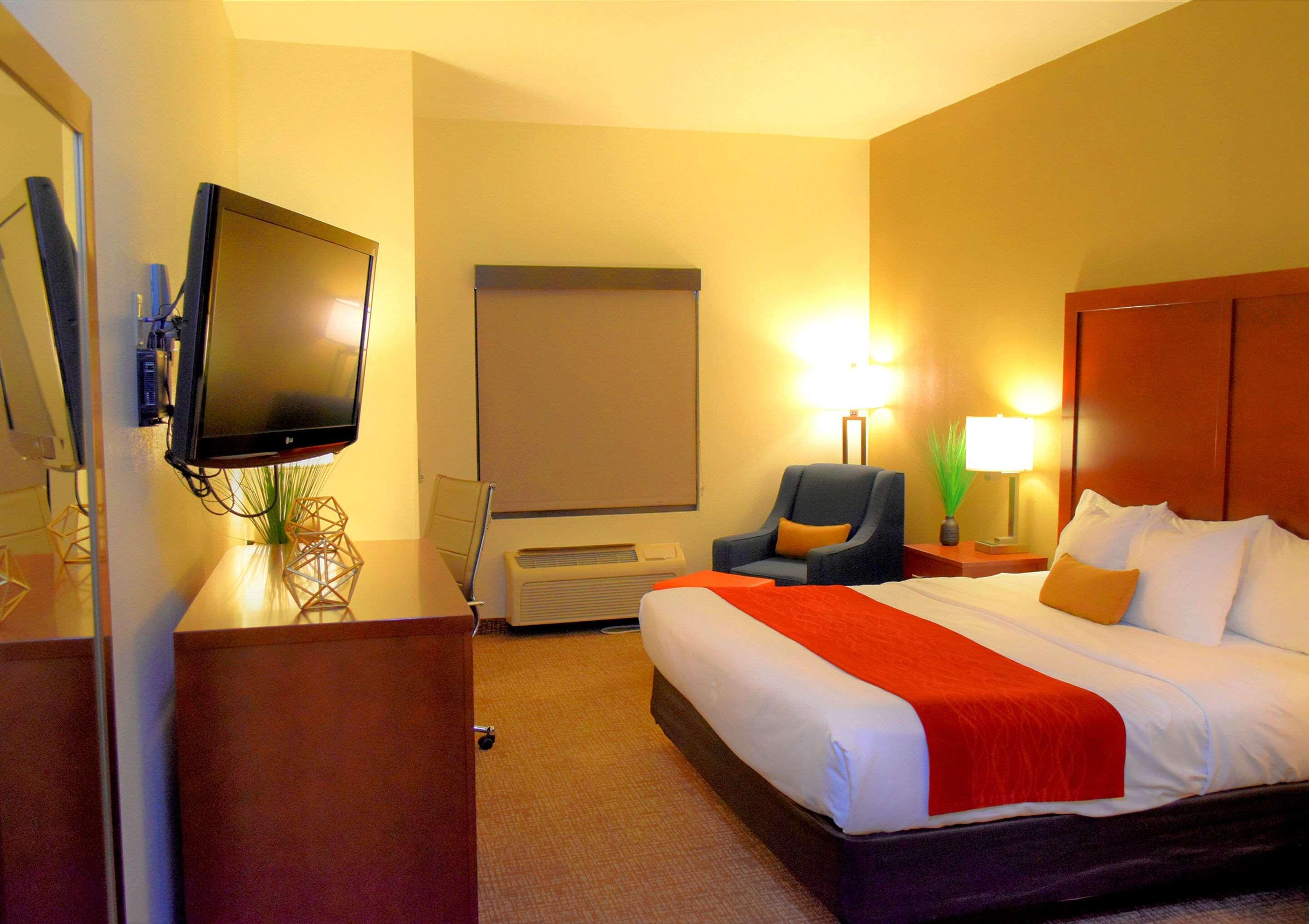 Comfort Inn & Suites Greenville I-70 Ngoại thất bức ảnh