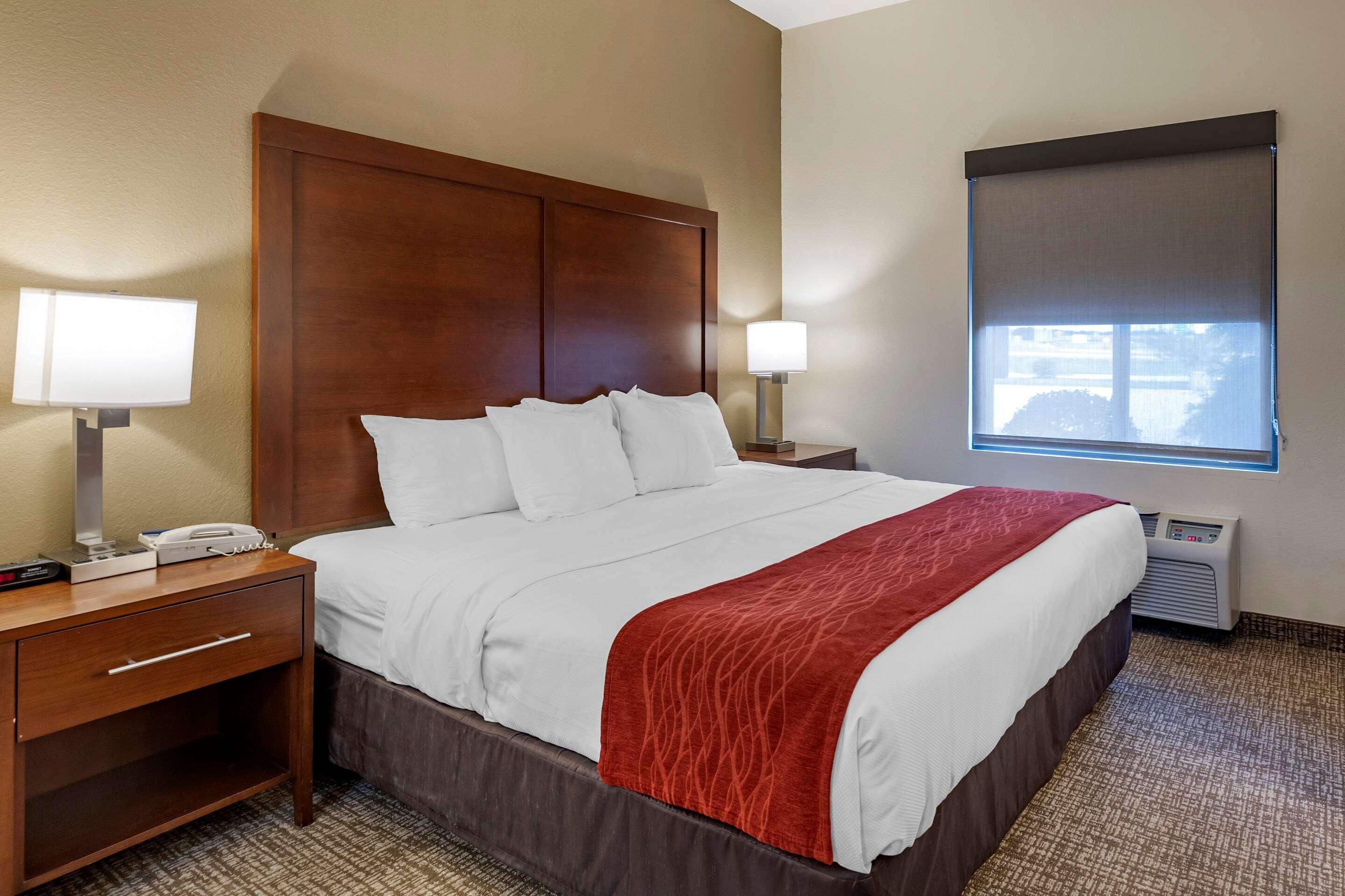 Comfort Inn & Suites Greenville I-70 Ngoại thất bức ảnh