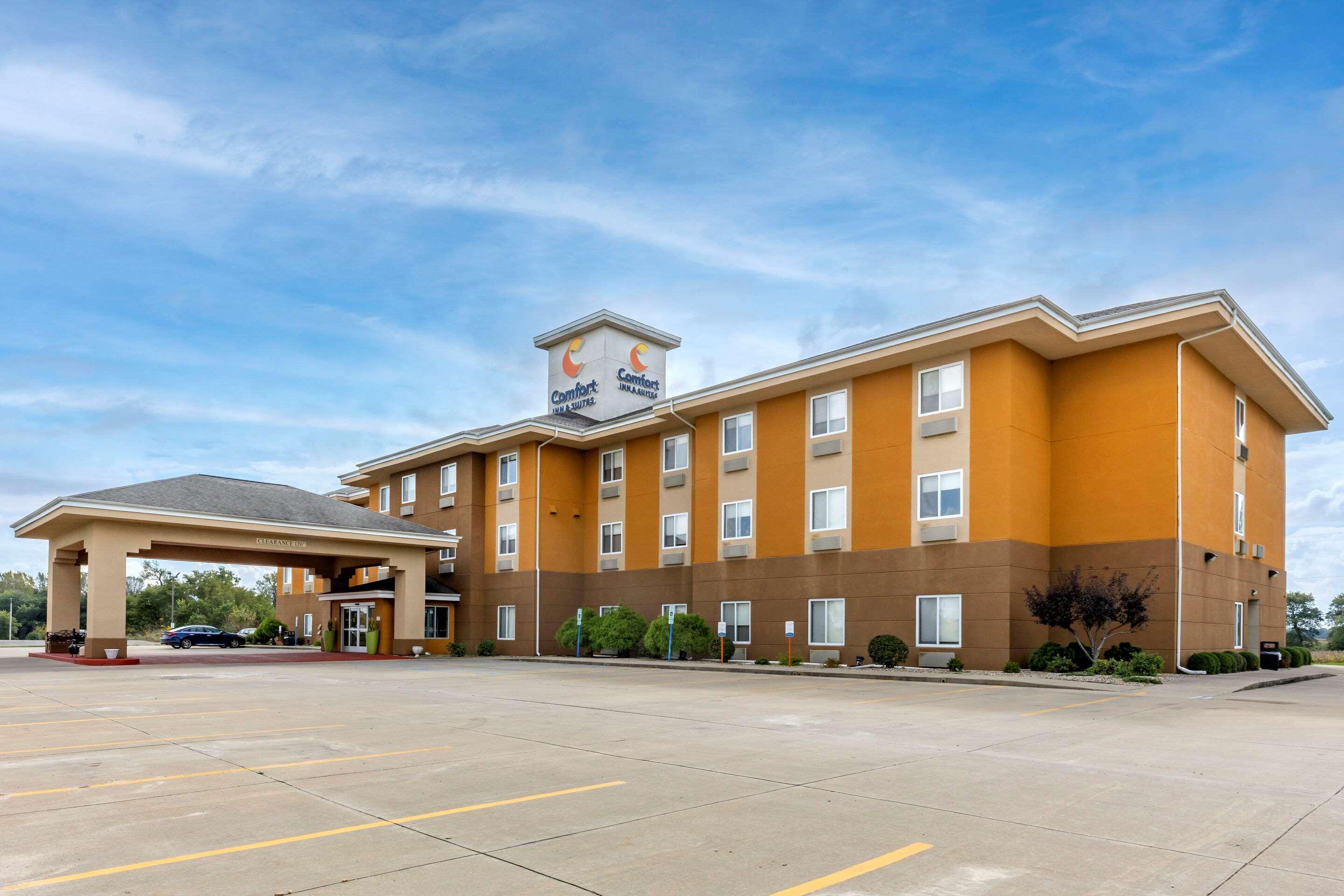 Comfort Inn & Suites Greenville I-70 Ngoại thất bức ảnh