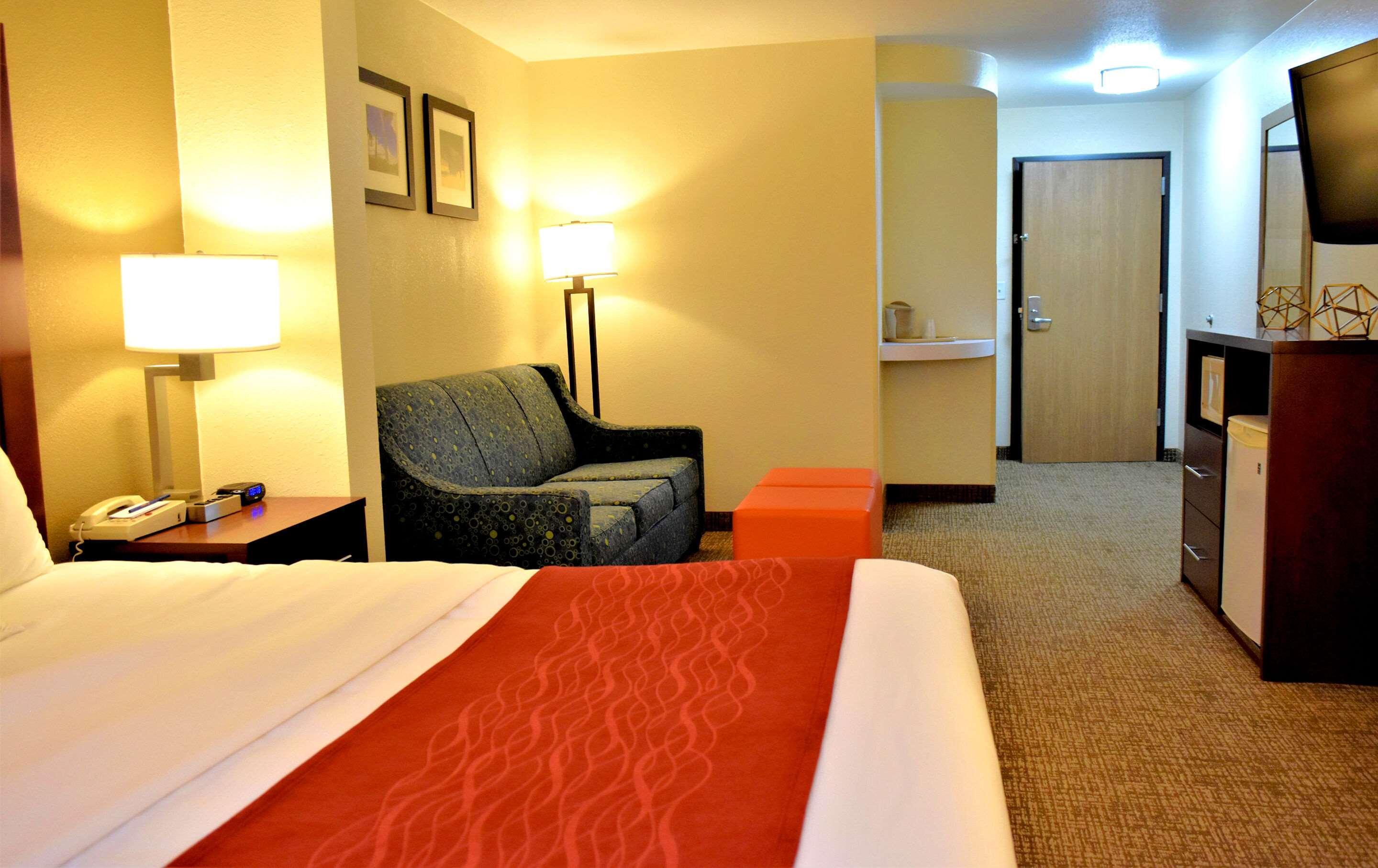 Comfort Inn & Suites Greenville I-70 Ngoại thất bức ảnh