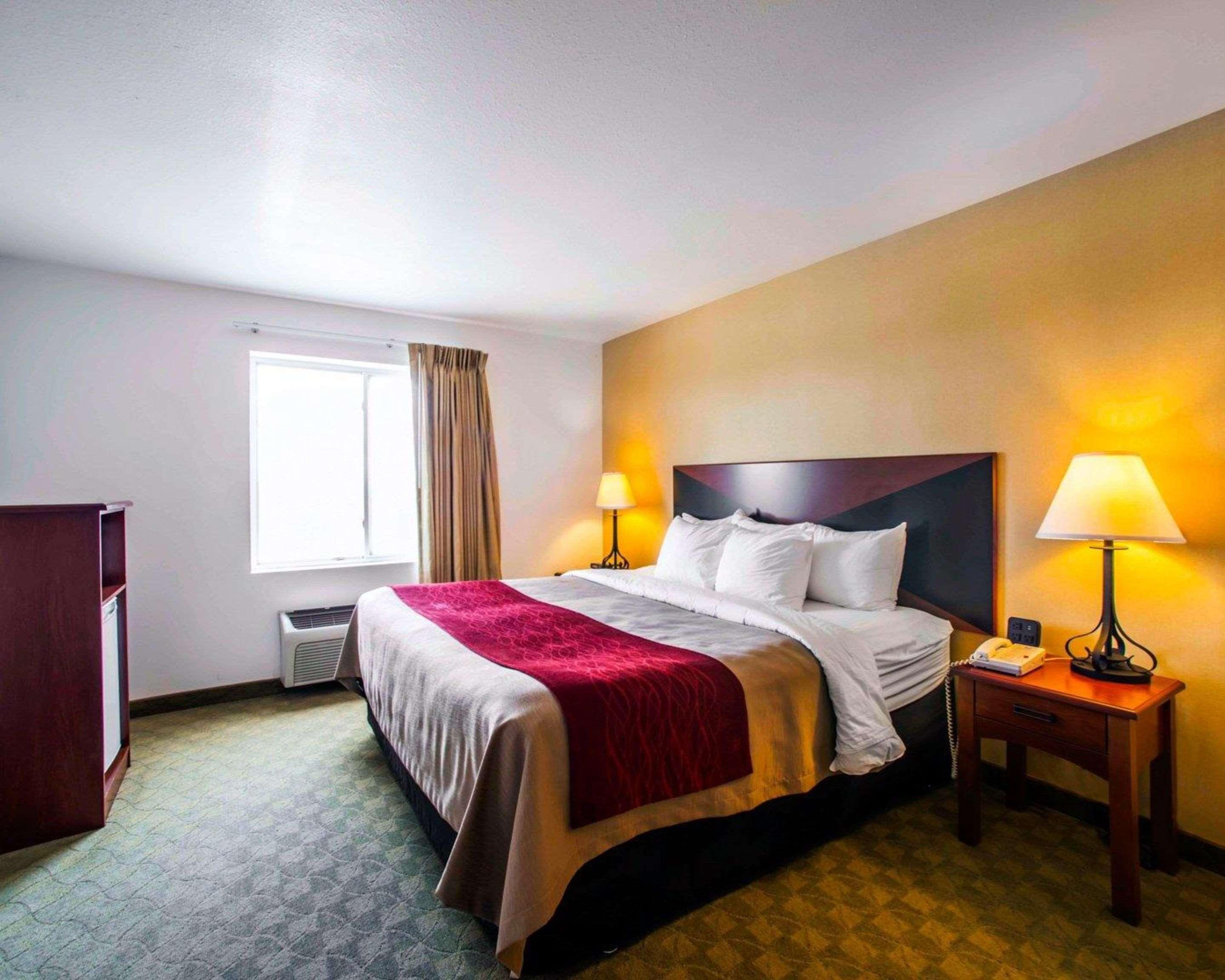 Comfort Inn & Suites Greenville I-70 Ngoại thất bức ảnh